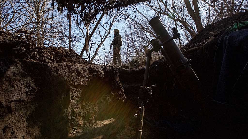 Ukraine vows to keep defending Bakhmut amid persistent Russian attacks