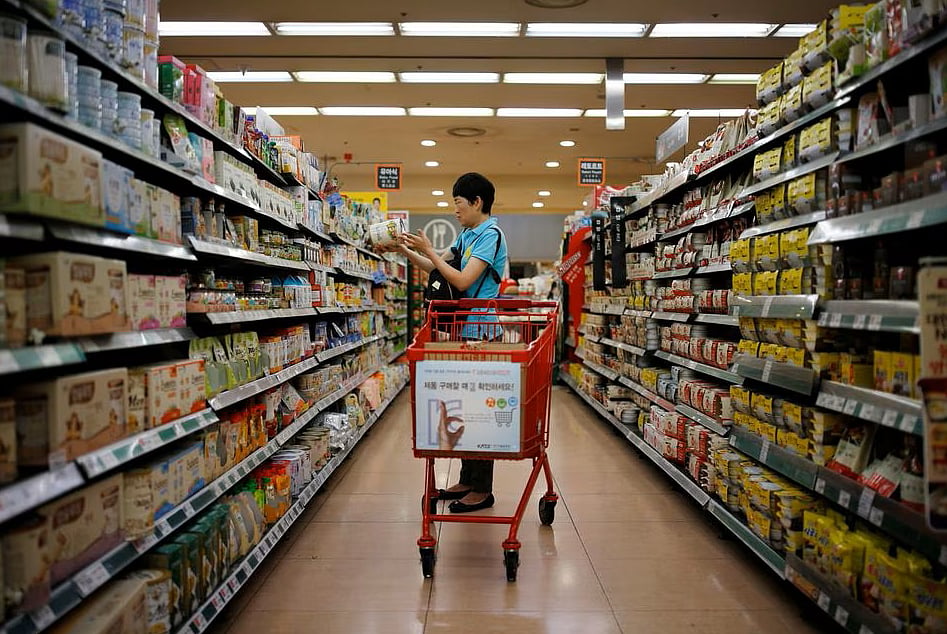 South Korea economy averts recession but faces tough headwinds