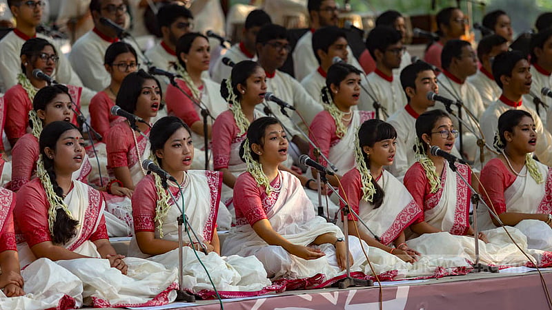 Chhayanaut, a leading cultural organisation in Bangladesh, greets the Bengali New Year 1430, with songs performances envisaging a new dawn, a new beginning. Photo: Mahmud Zaman Ovi