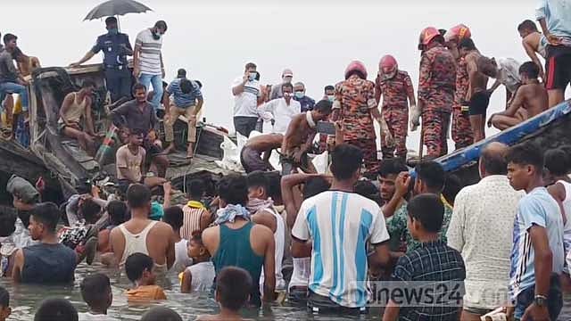 10 bodies found in trawler off Cox’s Bazar coast