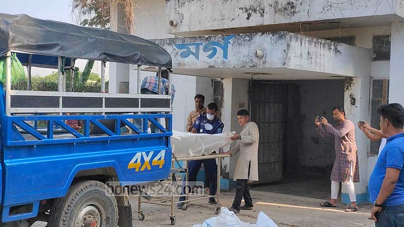 Apr 7: Police recover the bodies of eight people killed in a gunfight between armed groups in Bandarban’s Rowangchhari. 