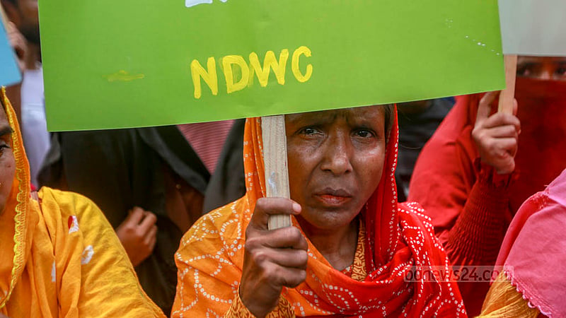 Many people carrying placards demonstrate in front of the National Press Club in Dhaka on the occasion of the historic May Day on Monday, May 1, 2023. Photo: Tawhiduzzaman Tapu