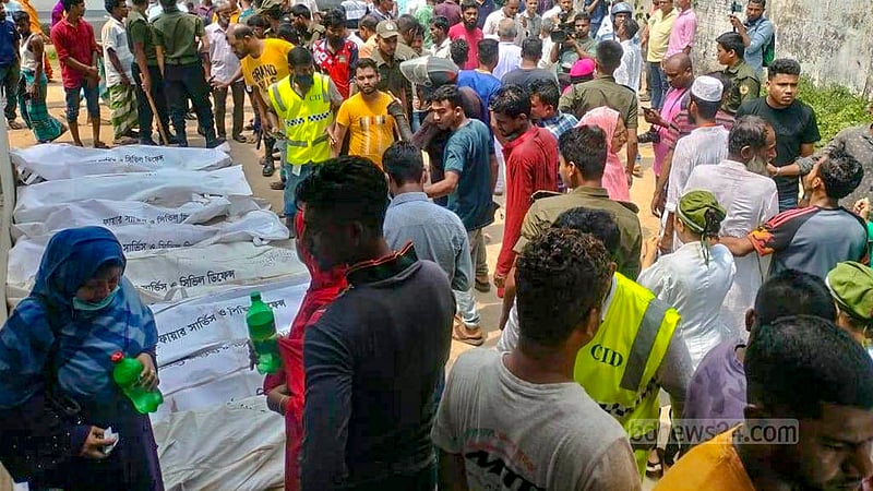 Jun 7: At least 14 people are killed in a collision between a goods-laden truck and a pickup van transporting labourers on the Dhaka-Sylhet Highway. 