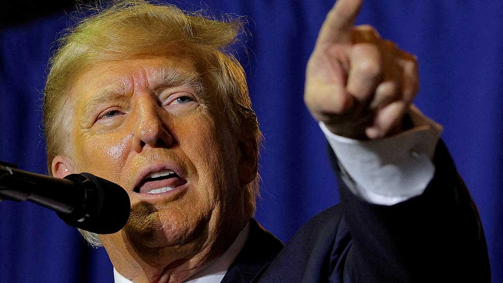 Trump risked national secrets, US prosecutors allege in indictment
