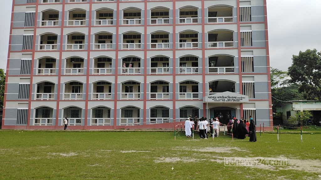 Voting underway in Barishal, Khulna city elections