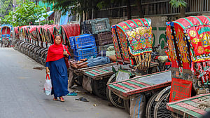 Rickshaw garage on street, footpath
