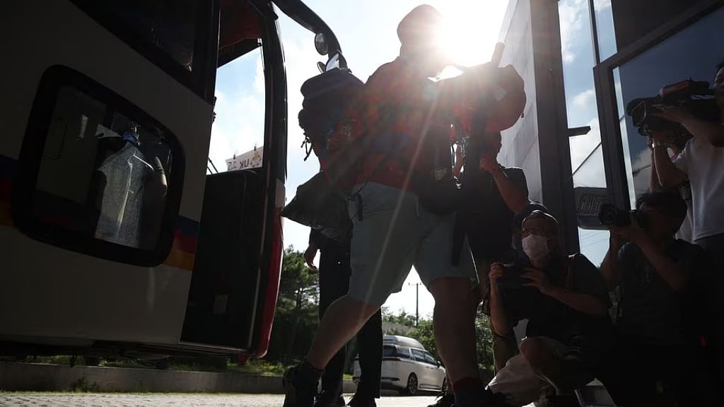Too hot for K-pop as South Korea scrambles to save scout jamboree