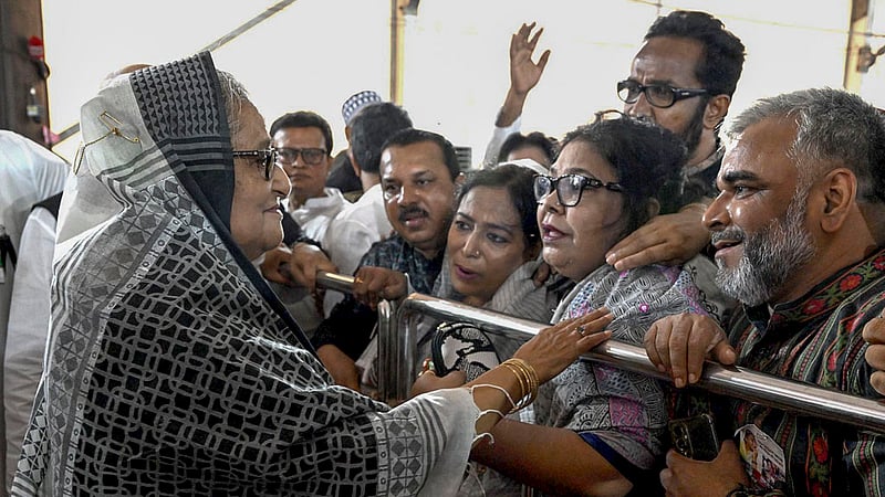Prime Minister Sheikh Hasina speaks to the victims injured in the Aug 21 grenade attack 19 years ago at Dhaka’s Bangabandhu Avenue on Monday after paying tribute to the deceased. Photo: PMO