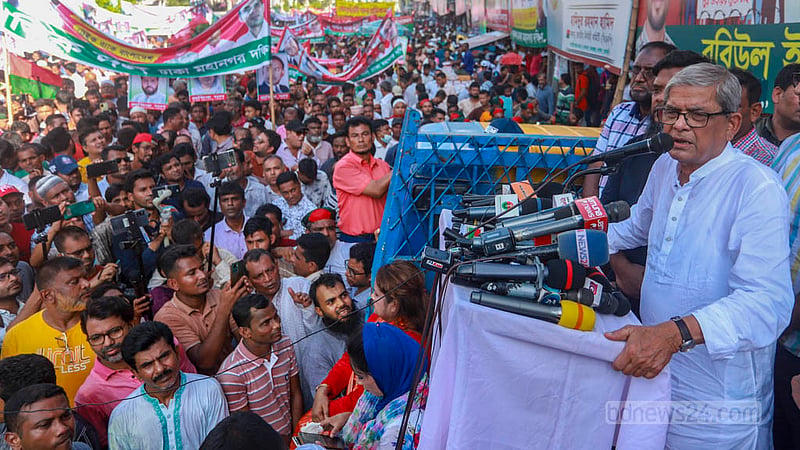 BNP Secretary General Mirza Fakhrul Islam Alamgir addresses a rally before a protest march outside its Naya Paltan headquarters in Dhaka on Saturday, Aug 19, 2023. Photo: Tawhiduzzaman Tapu