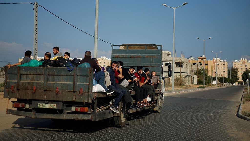 Palestinians fleeing fighting to the south find no escape from danger