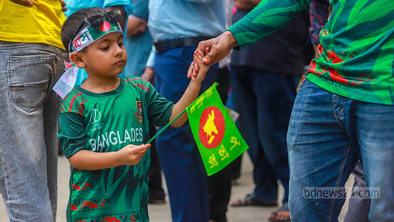 Children also cheer on the Tigers while watching their game against England on a big projection screen at Dhaka University's TSC on Tuesday, Oct 10, 2023. Photo: Tawhiduzzaman Tapu