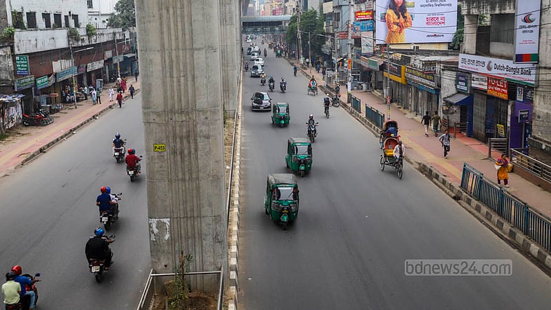 A view of Dhaka’s Farmgate on Thursday, Nov 16, 2023, amid the BNP’s fifth round of blockade. Photo: Tawhiduzzaman Tapu