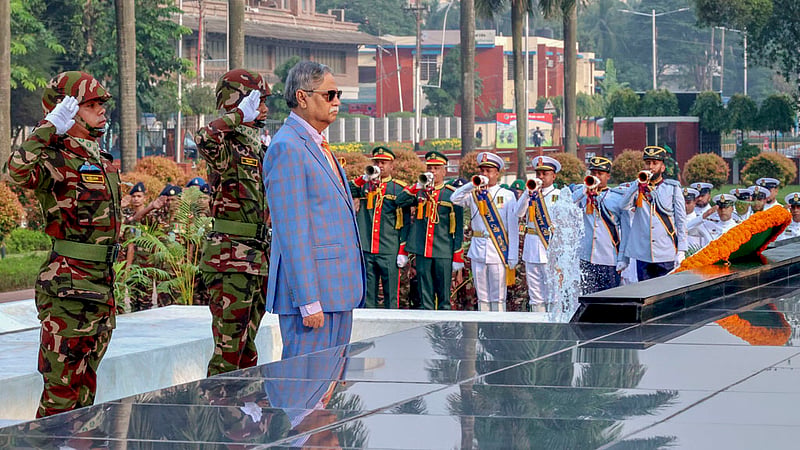 President Mohammed Shahabuddin pays tribute to the Liberation War martyrs of the armed forces by placing a wreath at the Shikha Anirban or Eternal Flame monument at Dhaka Cantonment on Tuesday, Nov 21, 2023. Photo: Saiful Islam Kallol
