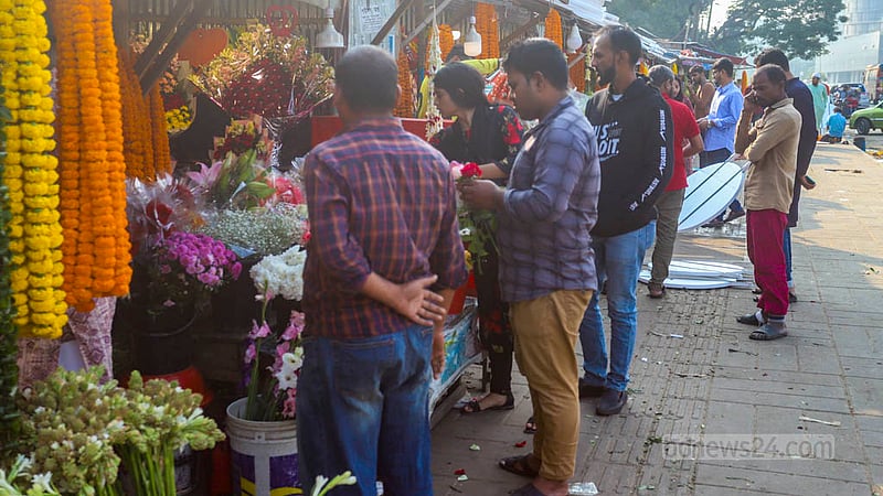 Florists look forward to a sales boost on Victory Day.