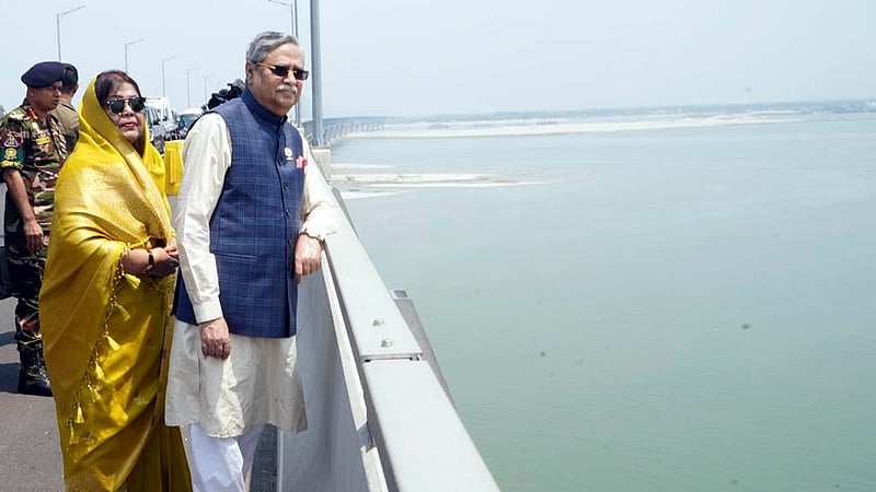 Apr 26: President Mohammed Shahabuddin and his wife enjoy a view of the river from the Padma Bridge on their way to Gopalganj to pay respects to Bangabandhu. 