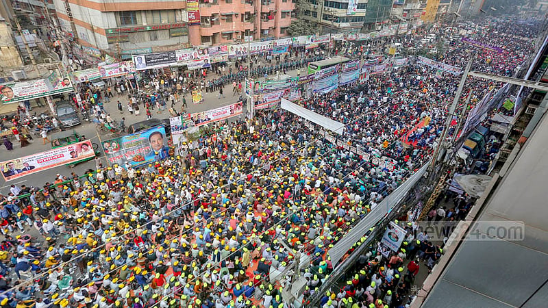 Jan 25: The BNP holds an antigovernment rally outside its Naya Paltan headquarters. The party continued such protests throughout the year. 