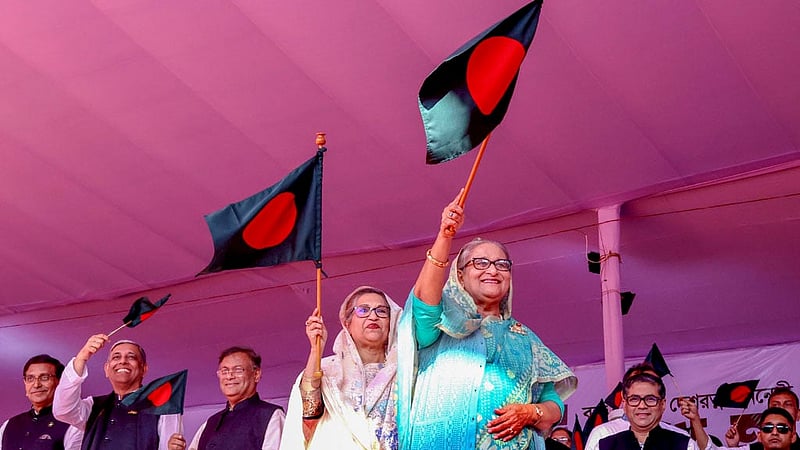 Dec 29: Prime Minister Sheikh Hasina announces the Awami League’s election manifesto at a hotel in Dhaka. 