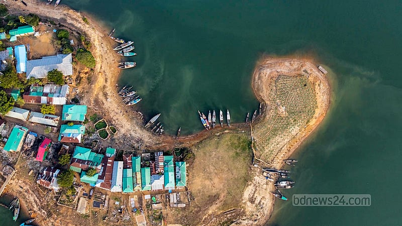 A bird’s eye view of the Kattuli Marsh Bazar area of Rangamati’s Kaptai Lake.