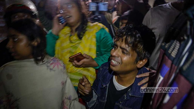 Relatives mourn the victims of an arson attack on the Benapole Express train in Dhaka’s Gopibagh on Friday night, Jan 5, 2024.