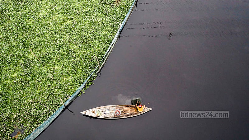 The use of the China net is illegal as it can catch any fish regardless of size.