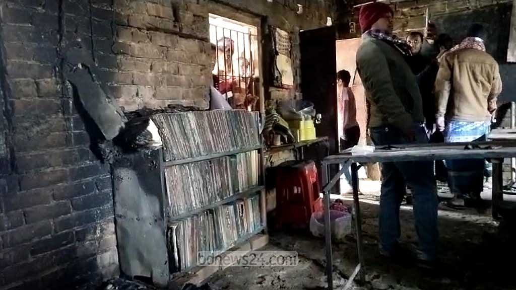 Four polling stations set ablaze in Rajshahi, two hand bombs recovered
