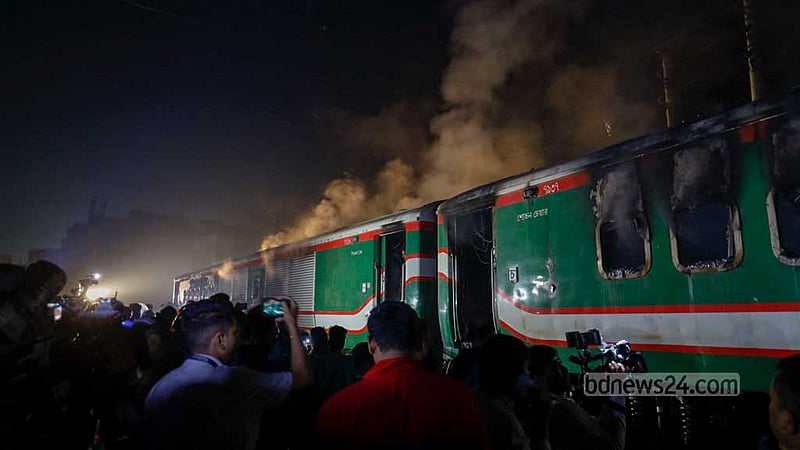 Benapole Express comes under an arson attack at Gopibagh during the train’s entry into Dhaka on Friday night, Jan 5, 2024, the eve of the BNP’s hartal, or shutdown, aimed to disrupt the Jan 7 vote.