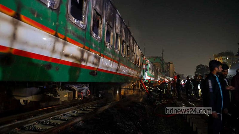 Benapole Express comes under an arson attack at Gopibagh during the train’s entry into Dhaka on Friday night, Jan 5, 2024, the eve of the BNP’s hartal, or shutdown, aimed to disrupt the Jan 7 vote.