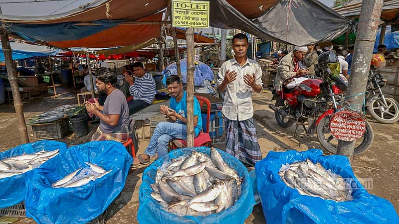 Traders at the fish market on the banks of the Turag River also took part in the Akheri Munajat to close out the second phase of the Bishwa Ijtema on Sunday, Feb 11, 2024.