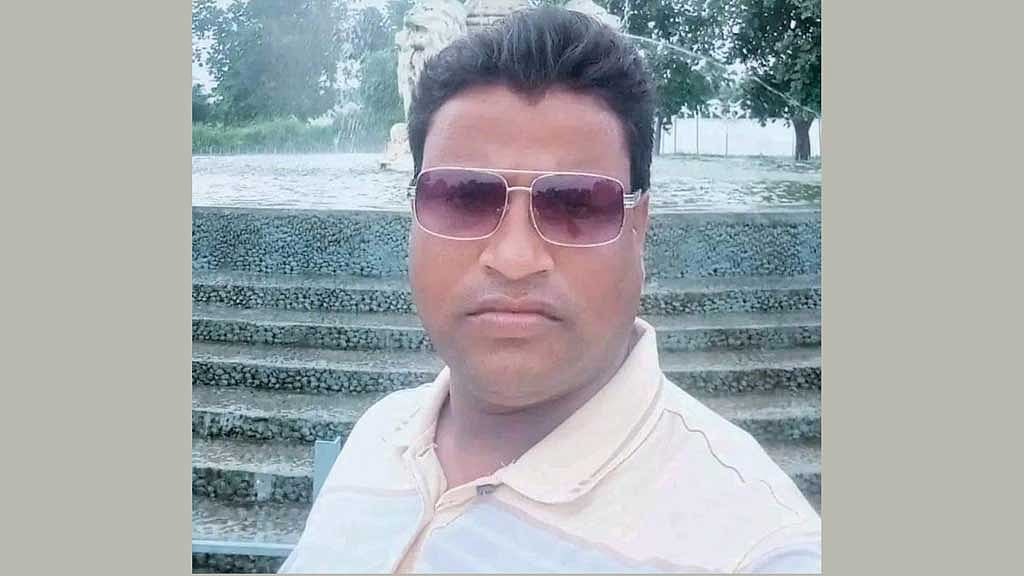 Ex-Jubo League leader hacked to death after paying homage to language martyrs in Rajshahi