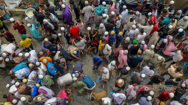 Muslims prepare themselves for Jumma prayers at the Bishwa Ijtema grounds on the banks of Tongi’s Turag River on Friday, Feb 2, 2024.