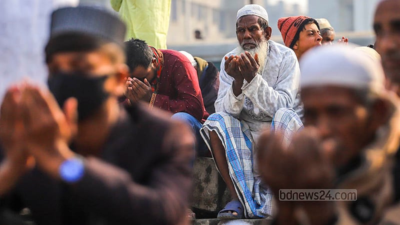 Muslim devotees take part in the Bishwa Ijtema Akheri Munajat on the banks of the Turag River on Sunday, Feb 4, 2024.