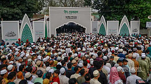 Muslims flock to National Eidgah for Eid prayers
