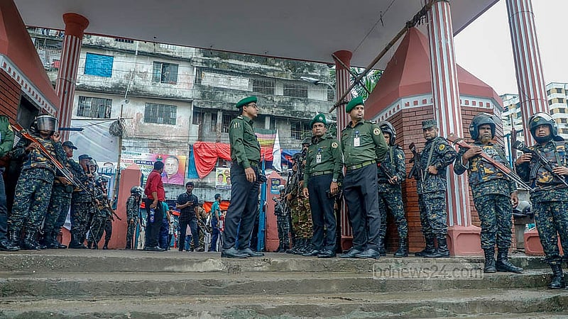 Devotees immersed their idols in the Buriganga River at Dhaka’s Waizghat under tight security provided by law-enforcing agencies, including the Army, on Thursday, Oct 2, 2025. Photo: Abdullah Al Momin