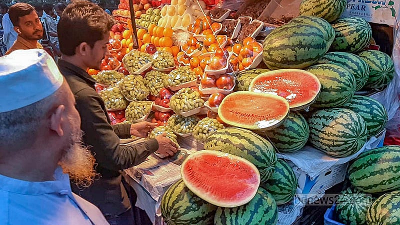 Sliced watermelons are sold in Dhaka’s Mohakhali area. The fruit sells for Tk 60 per kg. Photo: Abdullah Al Momin