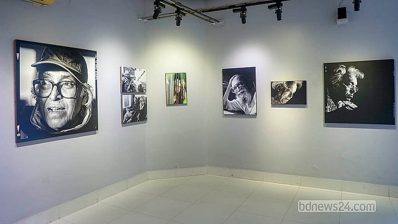 Photographer Nasir Ali Mamun’s solo exhibition containing photographs of poets Shamsur Rahman and Al Mahmud is ongoing at Alliance Française de Dhaka. Photo: Abdullah Al Momin