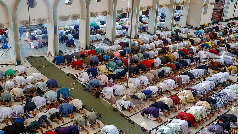 Muslims participate in the first congregation of Eid-ul-Azha at Baitul Mukarram National Mosque in Dhaka on Monday, Jun 17, 2024. Photo: Mahmud Zaman Ovi