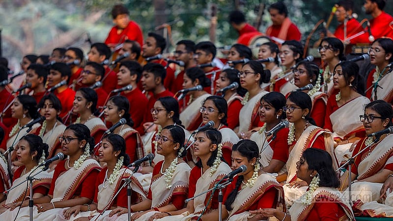 Chhayanaut’s artistes sing songs at the Bengali New Year celebration at the Ramna Batamul on Monday, Apr 14, 2025. Photo: Mahmud Zaman Ovi