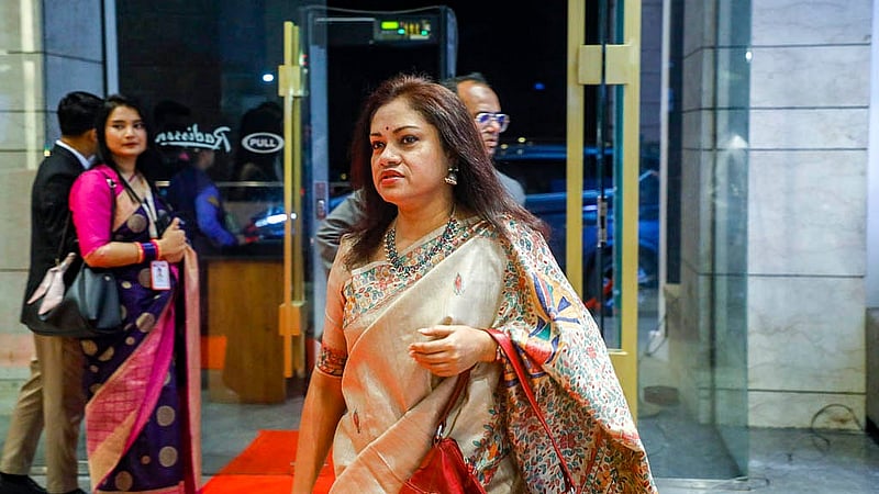 Singer Adity Mohsin joins the 19th anniversary celebration of bdnews24.com at the Radisson Blu Water Garden Hotel in Dhaka on Thursday, Oct 23, 2025.