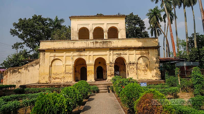 Boro Ahnik is one of the three temples of Charani Rajbari in Rajshahi’s Puthia. The terracotta designs on the building are slowly being lost as little maintenance is done on the structure. Photo: Mahmud Zaman Ovi