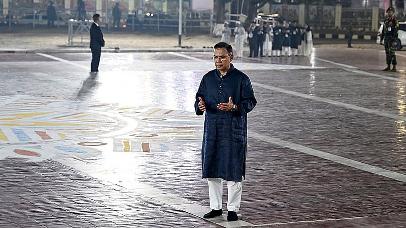 Prime Minister Tarique Rahman takes part in a munajat seeking the salvation of the martyrs’ souls following the tribute at the Central Shaheed Minar in the first hours of Shaheed Day and International Mother Language Day.
