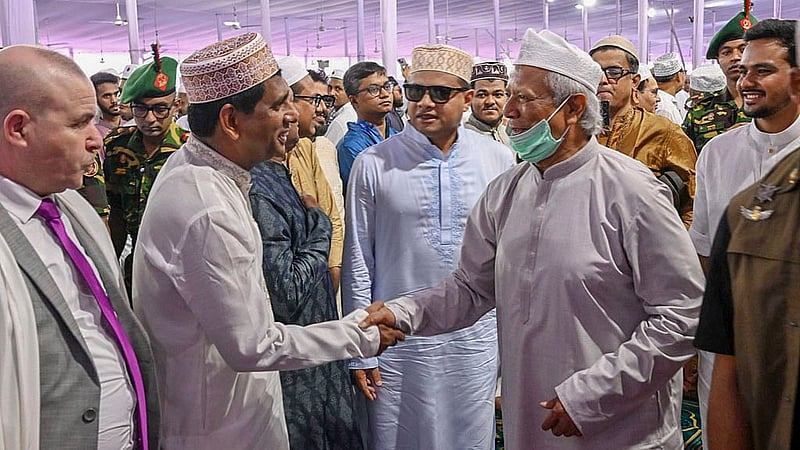 Chief Advisor Muhammad Yunus exchanges Eid-ul-Azha greetings after prayers at the National Eidgah on Saturday, Jun 7, 2025. Photo: PID