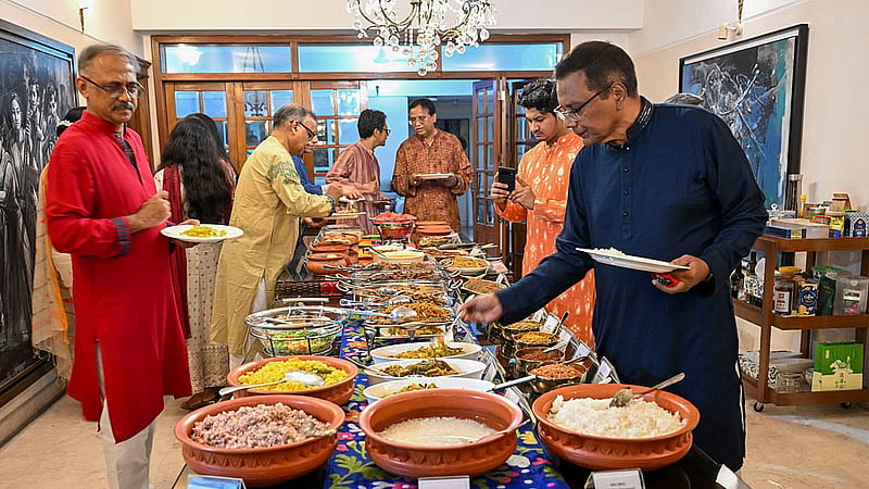 Guests savour traditional Baishakhi dishes at bdnews24.com’s Bengali New Year celebration.