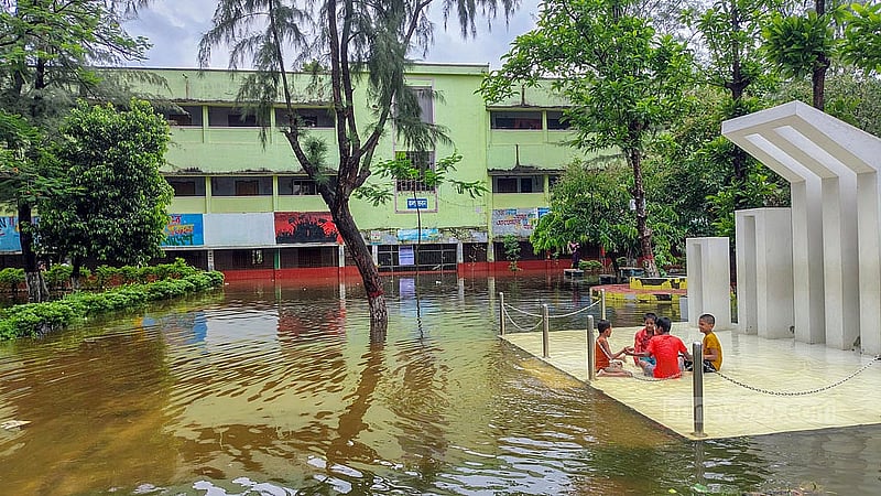 Heavy rain caused by a deep depression in the Bay of Bengal has flooded the campus of Cumilla Victoria Government College. Photo: Tanvir Dipu