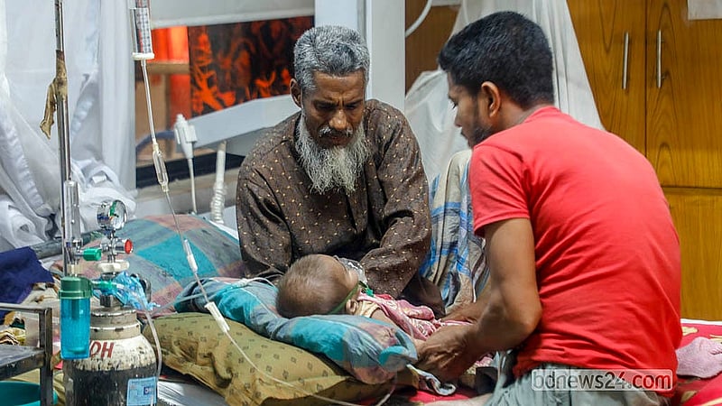 Several children affected by measles are undergoing treatment at the Infectious Diseases Hospital in Dhaka’s Mohakhali. Photo: Abdullah al Momin