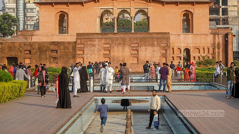With annual exams over, children made up the majority of people visiting Lalbagh Fort on the Friday holiday. Photo: Mahmud Zaman Ovi