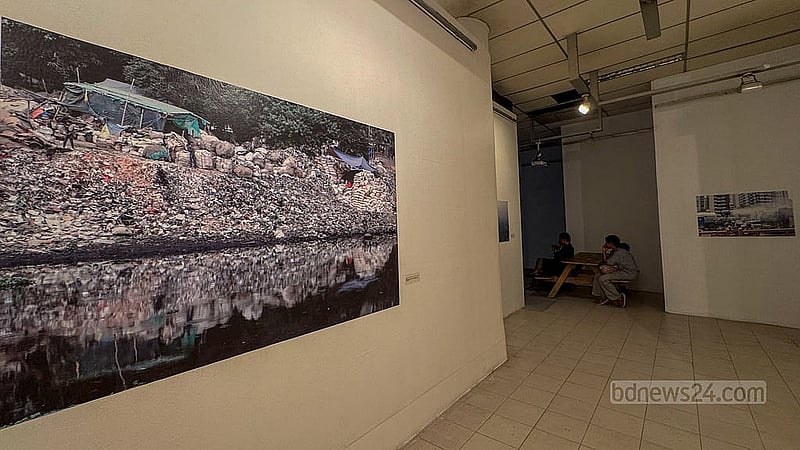 The exhibition on Friday, Apr 25, 2025, features photographs of the death of reservoirs and the horrors of pollution of rivers and lakes.