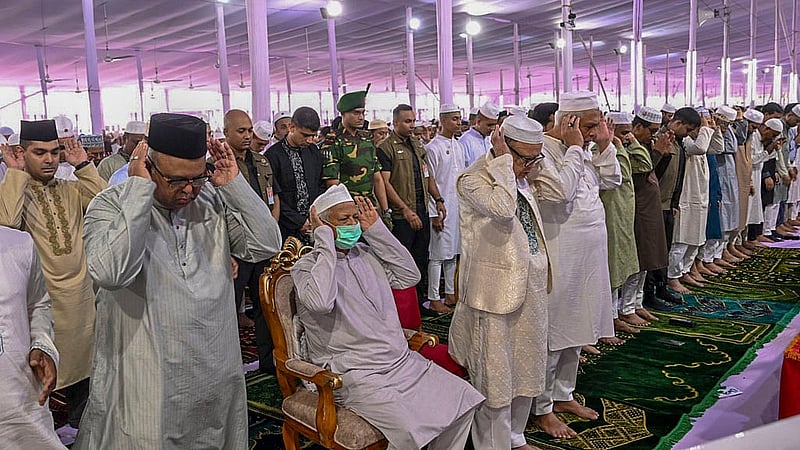 Chief Advisor Muhammad Yunus and other advisors take part in the main Eid-ul-Azha congregation at the National Eidgah on Saturday, Jun 7, 2025. Photo: PID