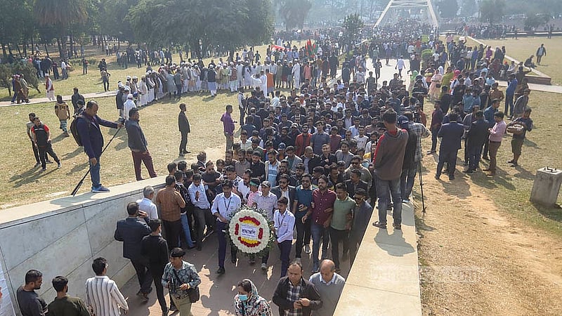 Leaders and activists offering prayers after laying floral tributes at the grave of BNP founder Ziaur Rahman on Sunday, Jan 19, 2025, to mark his 89th birth anniversary. Photo: Abdullah al Momin