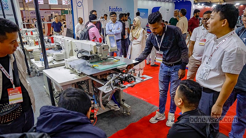 Visitors explore different stalls at the Leathertech Bangladesh 2024 exhibition. Photo: Mahmud Zaman Ovi