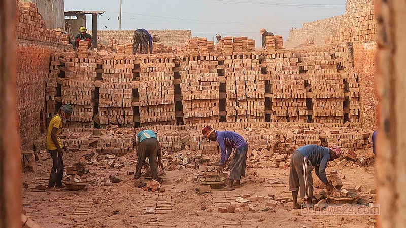 Workers are busy at the tail end of the production season in the brickfields in South Keraniganj's Jazira. Photo: Abdullah al Momin